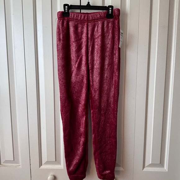 NWT Sleep On It Fleece Pajama Set in Berry - Picture 4 of 11